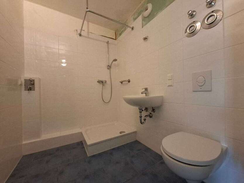 Wohnung zum Mieten in Berlin 340,70 € 38.87 m²
