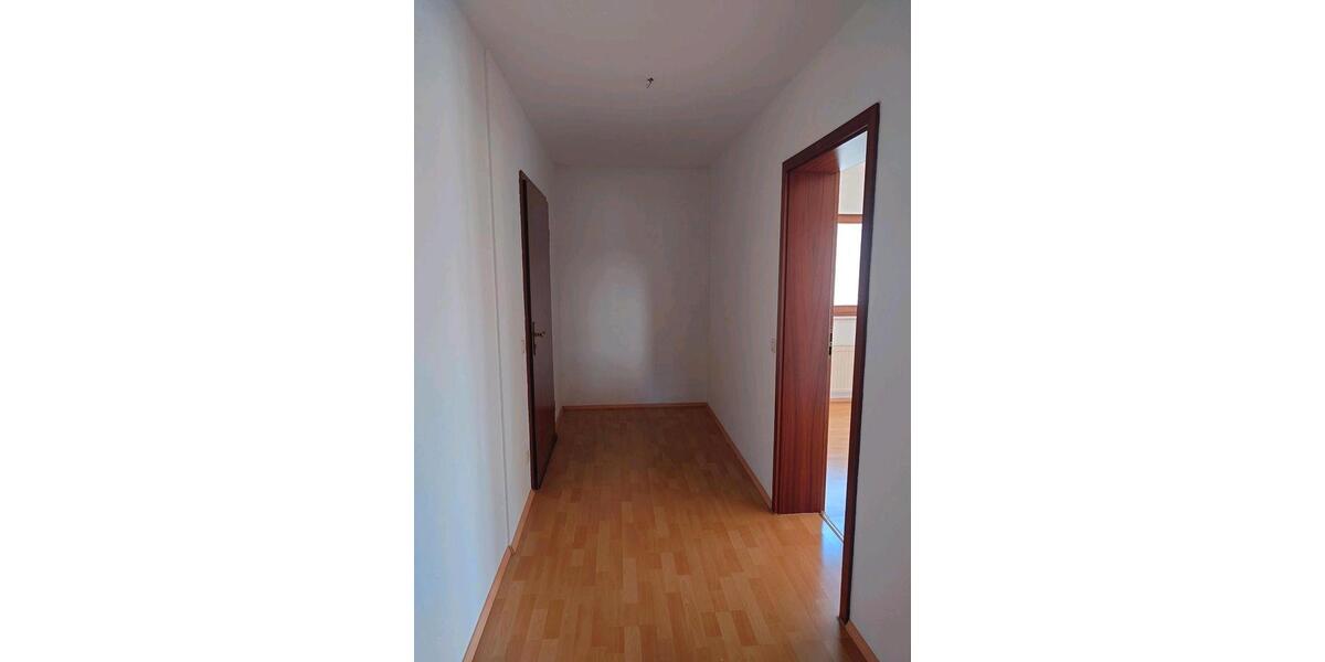 Erdgeschoßwohnung Straßberg - 3 Zimmer, 85 m&sup2;, 195.000&euro; | Angebot:26039823