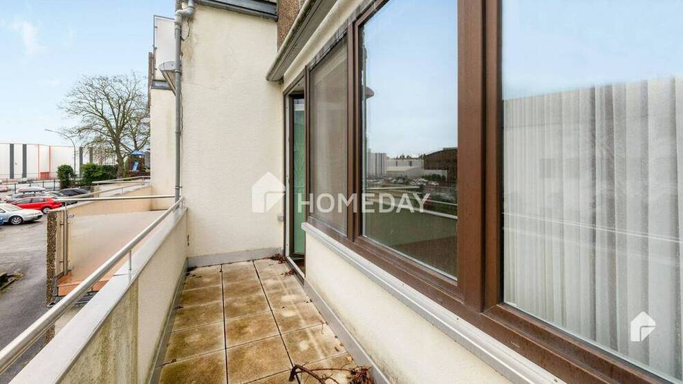 Bezugsfrei! Großzügige 6-Zimmer-Wohnung mit Balkon, EBK und 4 Stellplätzen in Wetter (Ruhr)