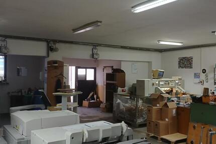 Vermiete WerkshalleLagerBüro mit Potential zimmer