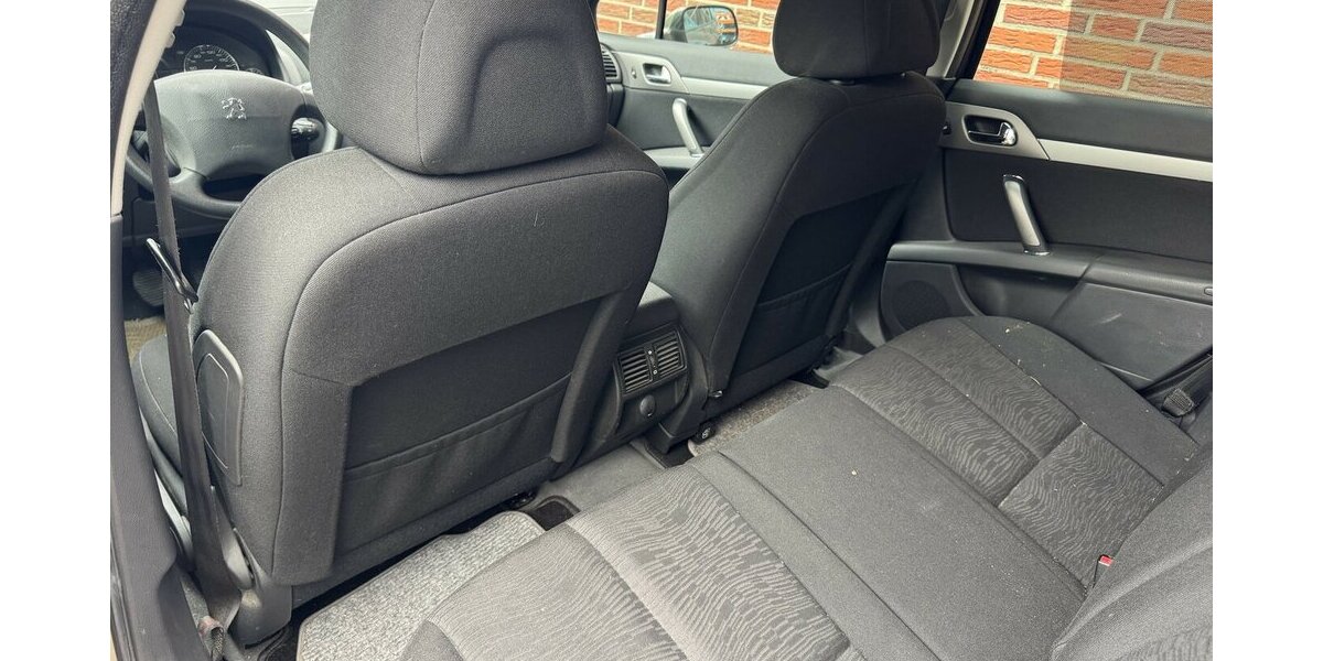 Peugeot 407 1. Hand nur 91tkm Kampfspuren 91.000 km 3.999 &euro; Hamburg 22339