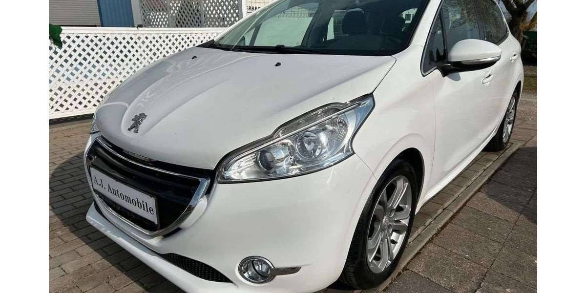 Peugeot 208 110.000 km 5.600 &euro; Orlishausen 99610