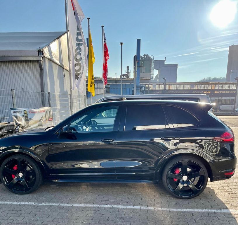 Porsche Cayenne 196.000 km 31.900 € Karlstadt 97753
