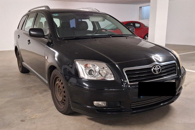 Toyota Avensis 234.050 km 2.100 &euro; Konstanz 78465
