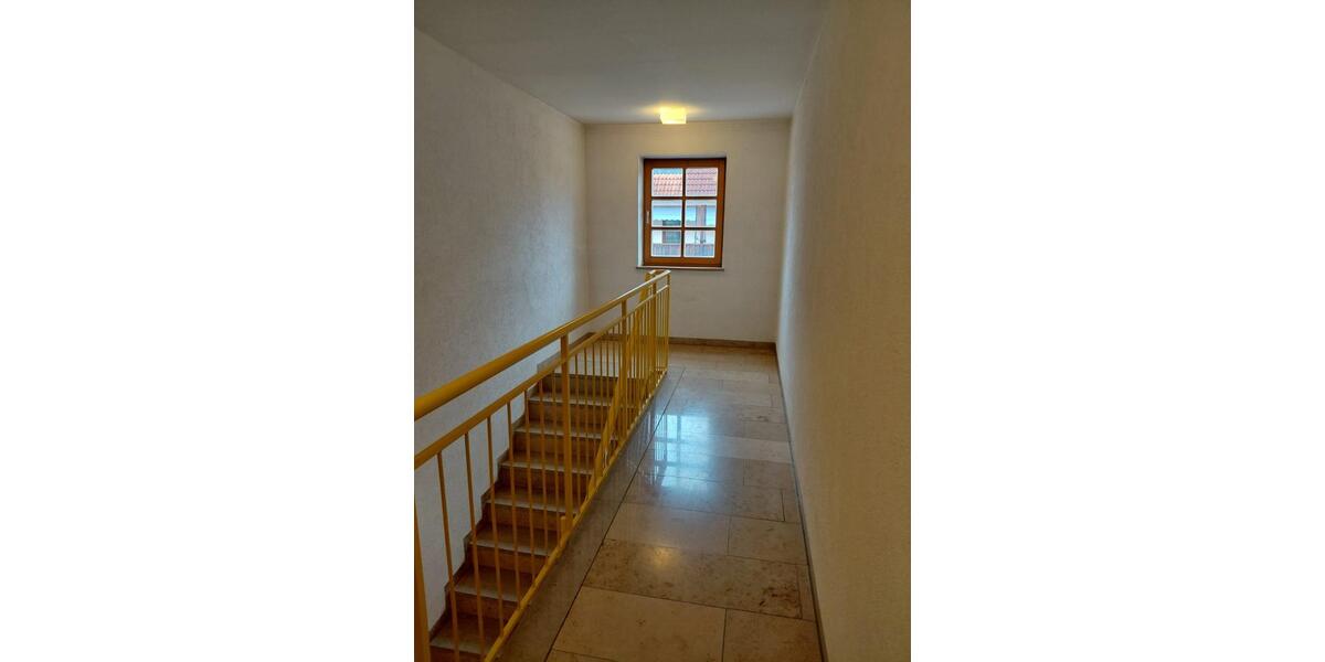 Dachgeschoßwohnung Köfering - 2 Zimmer, 52 m&sup2;, 189.000&euro; | Angebot:24836338