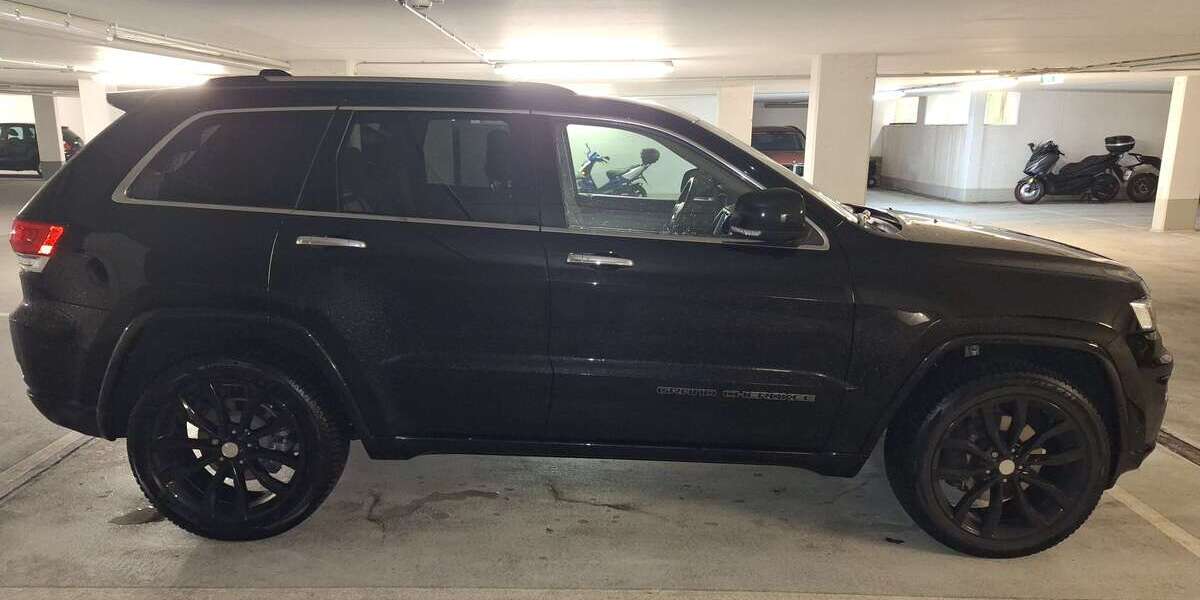 Jeep Grand Cherokee 80.000 km 28.000 &euro; München 81825