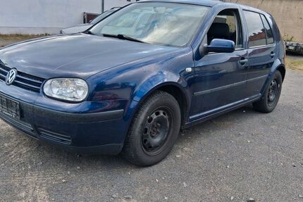 VW Golf 282.400 km 1.100 &euro; Grimma 04668