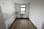Etagenwohnung Meerane - 3 Zimmer, 85 m&sup2;, 400&euro; | Angebot:26404390
