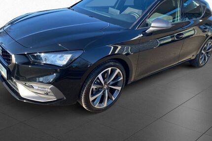 Seat Leon 9.699 km 27.433 &euro; Kassel 34123