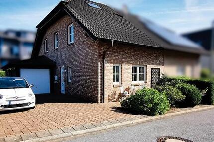 Haus Neuenrade - 3 Zimmer, 101 m&sup2;, 234.000&euro; | Angebot:26223473