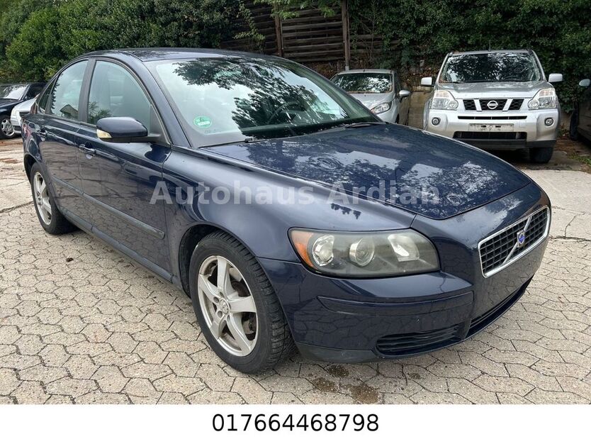 Volvo S40 214.000 km 1.999 € Kirchberg 55481