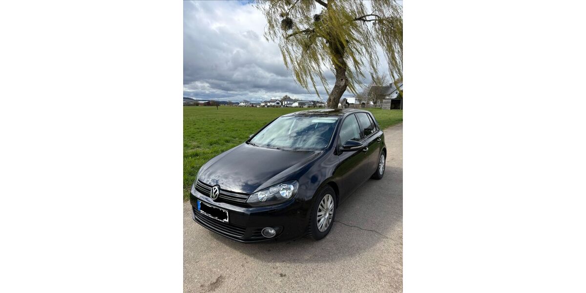 VW Golf 163.150 km 5.299 &euro; Buch 56290