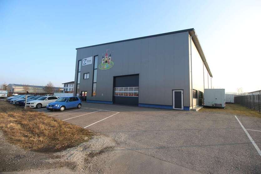 Halle in Dingolfing 3.790 € 756.02 m²