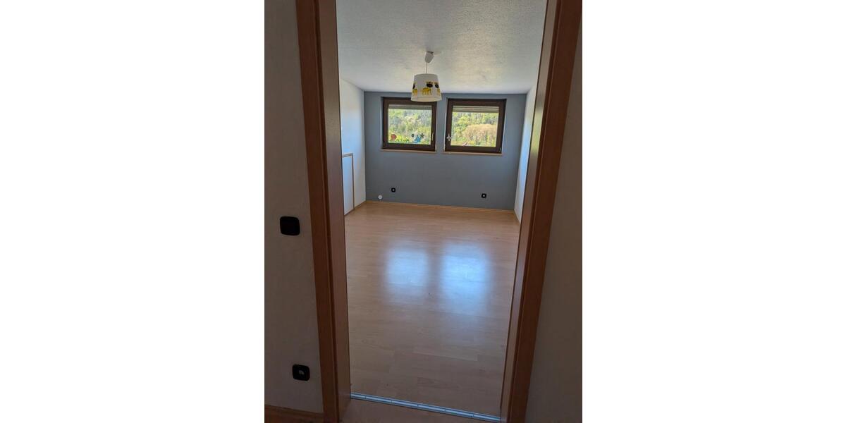 Einfamilienhaus Lauda-Königshofen Königshofen - 3 Zimmer, 170 m&sup2;, 290.000&euro; | Angebot:26373125