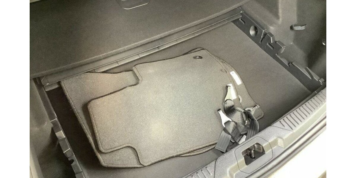 Ford Focus EcoBlue.Nav.Temp.Serv-Neu.EU6 GARANTIE.1Hd 64.284 km 14.000 &euro; Erftstadt 50374