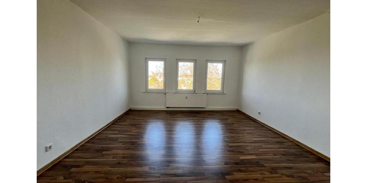 Dachgeschoßwohnung Bitterfeld-Wolfen Bitterfeld - 3 Zimmer, 75 m&sup2;, 550&euro; | Angebot:26337106
