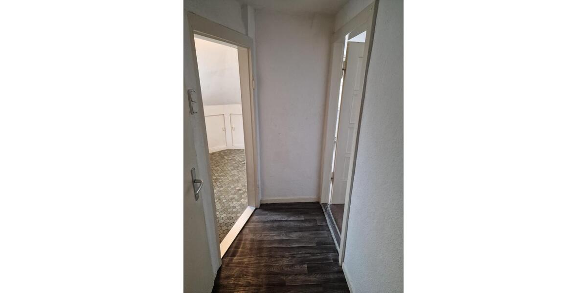 Dachgeschoßwohnung Braunschweig Westliches Ringgebiet - 2 Zimmer, 37 m&sup2;, 400&euro; | Angebot:25408687