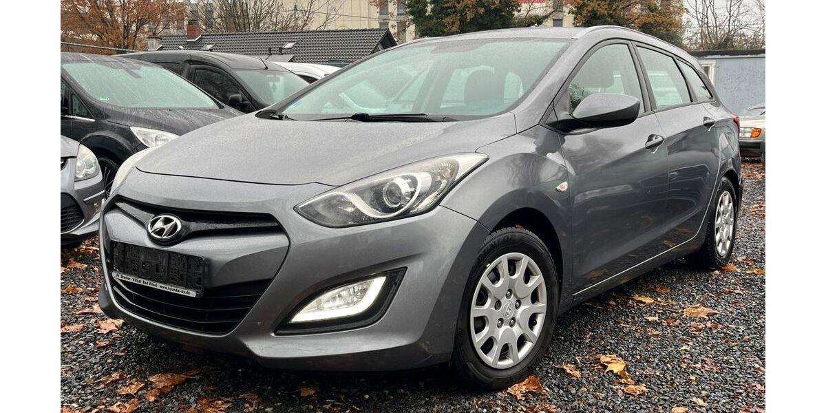 Hyundai i30 213.000 km 3.190 &euro; Frankfurt 65933