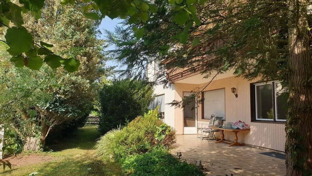 2-FAM.-HAUS in schöner Lage in WINHÖRING 6 zimmer