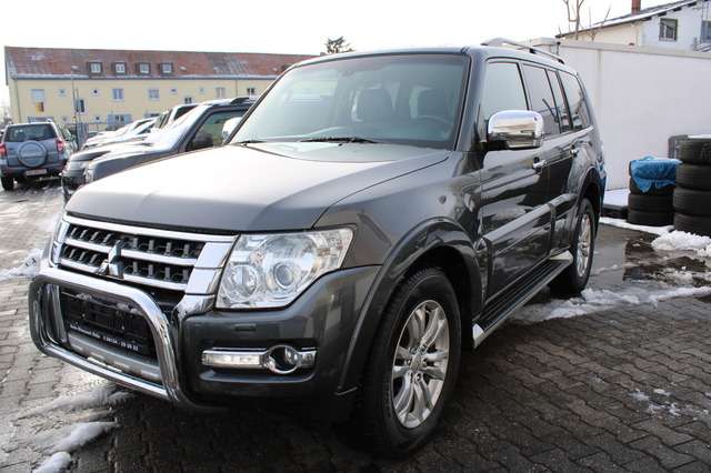 Mitsubishi Pajero 176.000 km 23.999 &euro; Mainz-Kostheim 55246