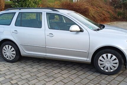 Skoda Octavia 259.725 km 2.799 &euro; Schmallenberg 57392