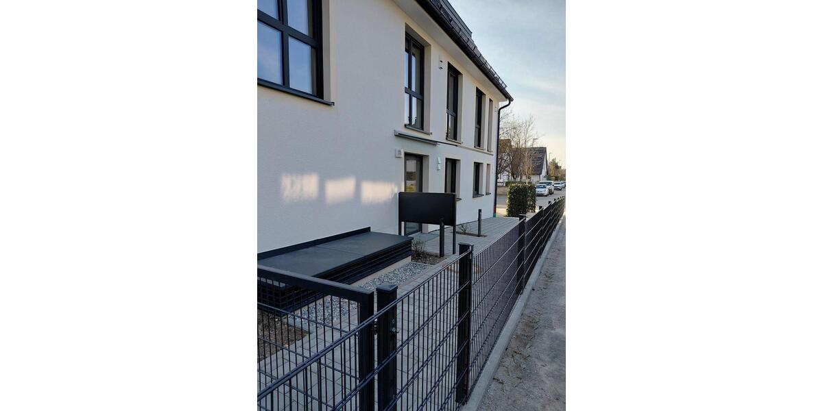Terrassenwohnung Germering - 4 Zimmer, 98 m&sup2;, 2.540&euro; | Angebot:25963109