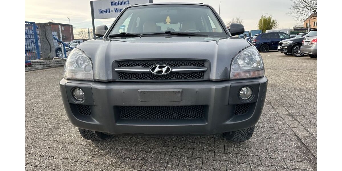 Hyundai TUCSON 217.000 km 3.199 &euro; Alsdorf 52477