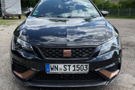 Seat Leon 86.207 km 25.900 &euro; Weinstadt 71384