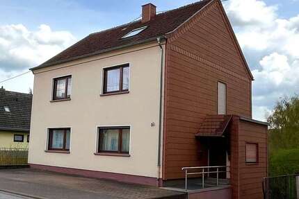 Haus Neunkirchen Heinitz - 5 Zimmer, 135 m&sup2;, 235.000&euro; | Angebot:26201069