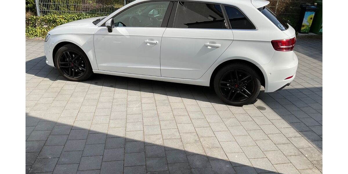 Audi A3 110.617 km 15.100 &euro; Burglengenfeld 93133
