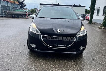 Peugeot 208 53.800 km 6.299 € Landsberg am Lech 86899