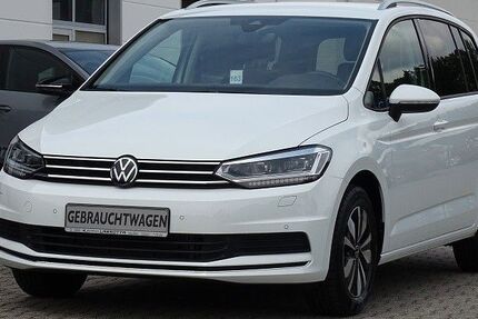 VW Touran 13.950 km 35.690 € Meißen 01662