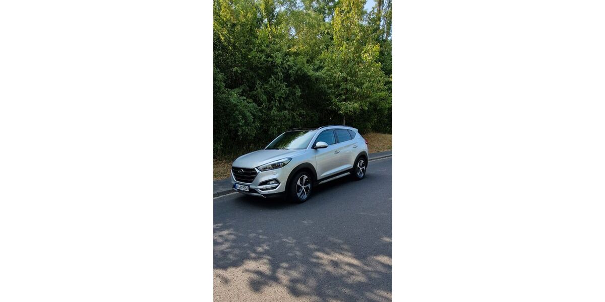 Hyundai TUCSON 62.000 km 17.500 &euro; Würzburg 97078