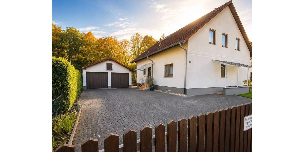 Mehrfamilienhaus, Wohnhaus Neuenburg am Rhein Neuenburg - 7 Zimmer, 183 m&sup2;, 590.000&euro; | Angebot:26763638
