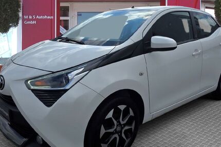 Toyota Aygo (X) 28.522 km 11.720 € Stendal 39576