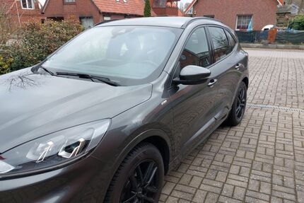 Ford Kuga 97.000 km 14.399 &euro; Großenwörden 21712