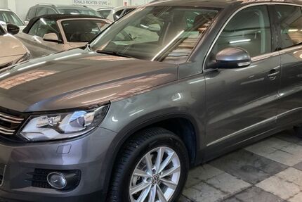 VW Tiguan 158.636 km 11.990 &euro; Hamburg 22087