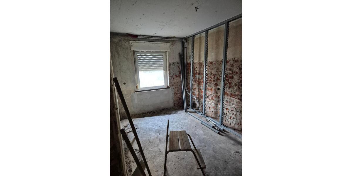 Einfamilienhaus Calbe (Saale) - 8 Zimmer, 163 m&sup2;, 70.000&euro; | Angebot:25223232