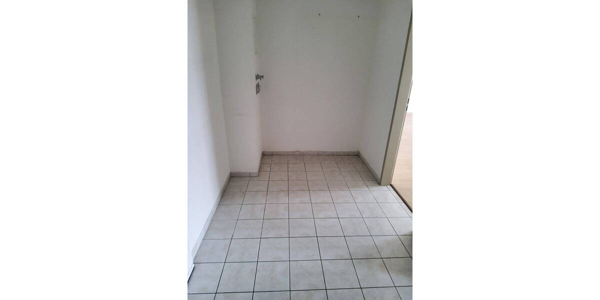Etagenwohnung Dessau-Roßlau Roßlau - 2 Zimmer, 51 m&sup2;, 310&euro; | Angebot:26833824