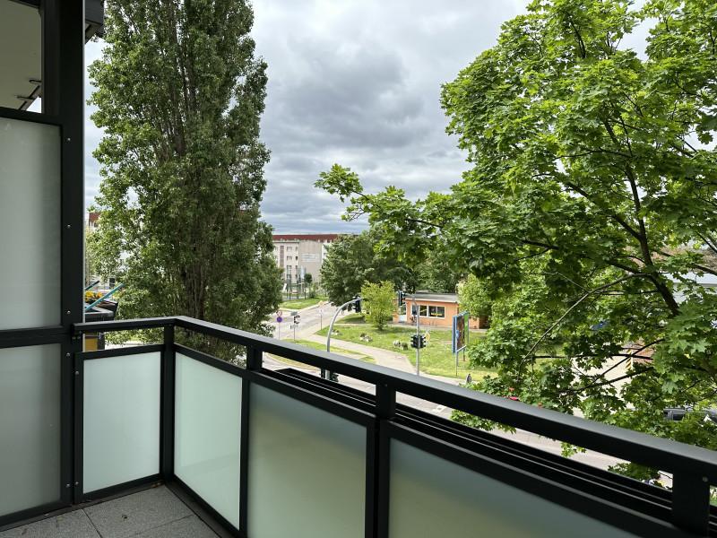 Erstbezug nach Komplettsanierung! Zentrumsnah. zimmer