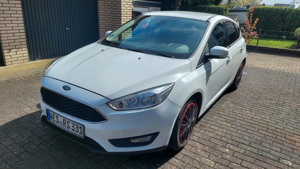 Ford Focus 120.000 km 8.000 &euro; Dinslaken 46539