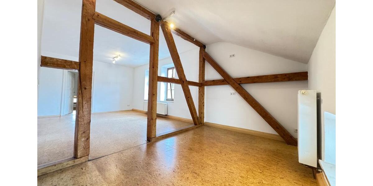 Etagenwohnung Hausham - 5 Zimmer, 110 m&sup2;, 1.300&euro; | Angebot:25570340