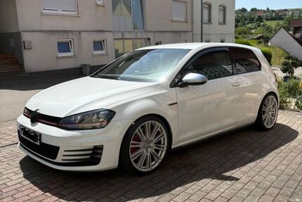 VW Golf 160.500 km 13.750 &euro; Brücken 66904