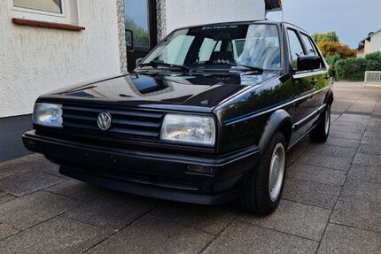VW Jetta 90.481 km 8.900 &euro; Dortmund 44289