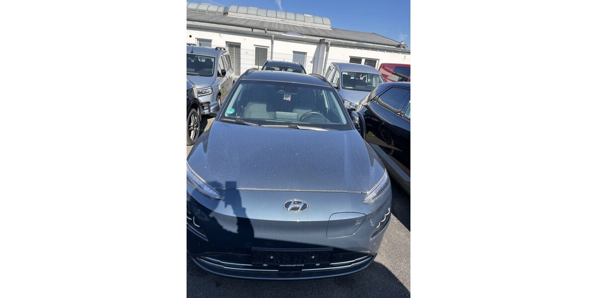 Hyundai KONA 38.275 km 18.000 &euro; Hennef 53773