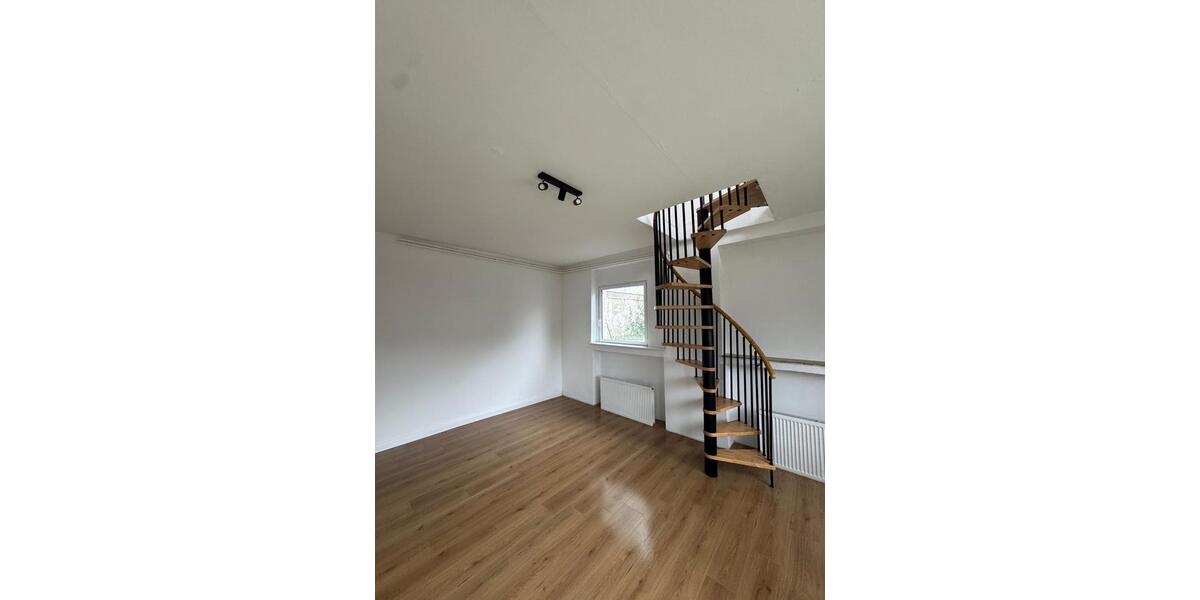 Etagenwohnung Siegen - 3 Zimmer, 95 m&sup2;, 239.000&euro; | Angebot:27136704