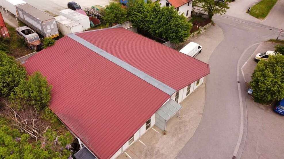 Einzelhandel in Ergoldsbach 2.975 € 391 m²