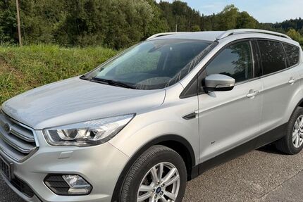Ford Kuga 93.000 km 7.000 &euro; Miesbach 83714