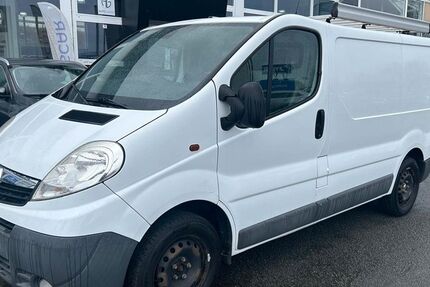 Opel Vivaro 148.000 km 7.450 &euro; Paderborn 33106