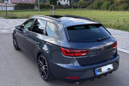 Seat Leon 104.000 km 22.200 € Tuttlingen 78532
